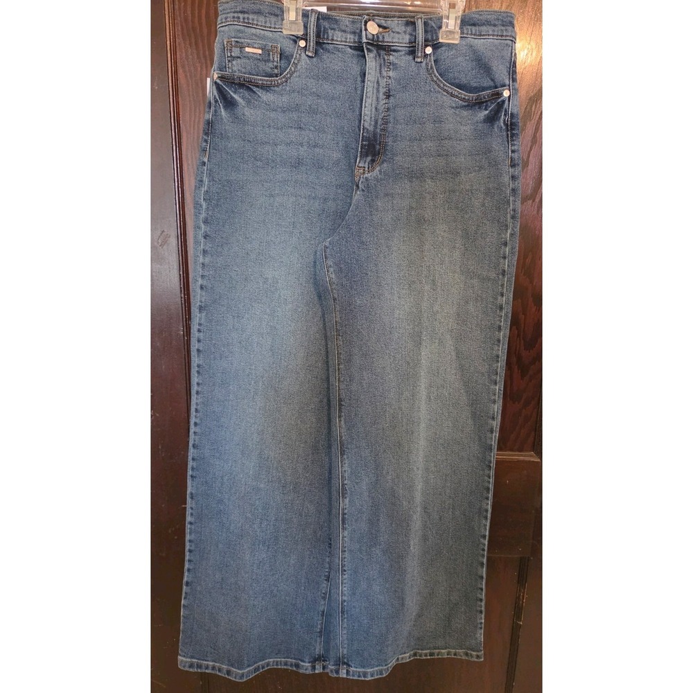 Nine West Wide Leg Jeans Size 10 5-pocket, high rise stretch Denim New With Tags